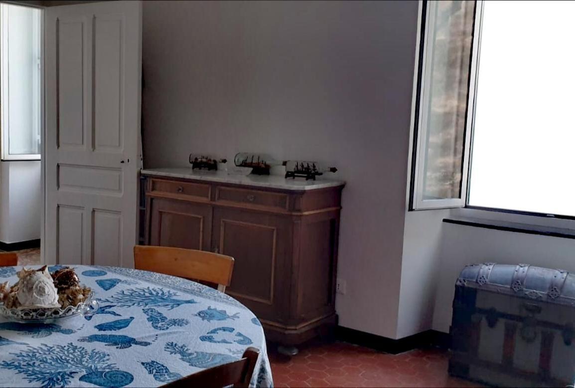 Appartamento Nel Borgo Con Splendida Vista Sul Mare Черво Екстер'єр фото